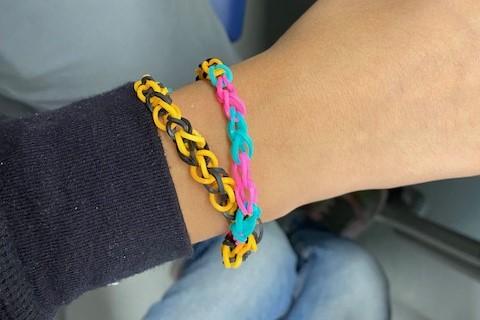 rubber no loom bracelet