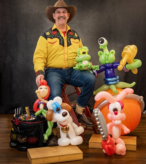 Arizona Rick and his balloon animal creations